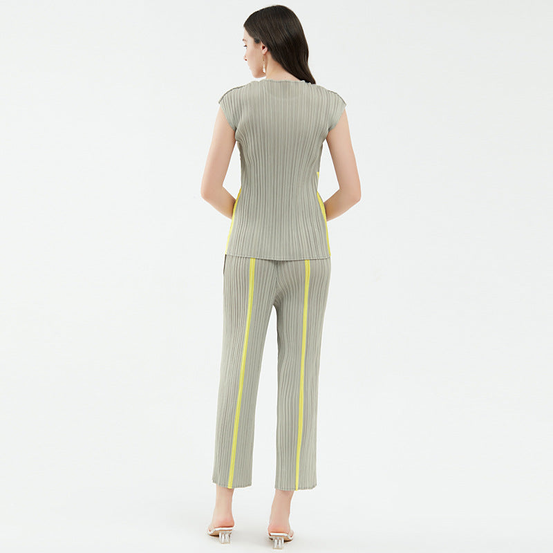 JISOO Contrast Short Sleeve Top Casual Pants Two Piece Slimming Suit